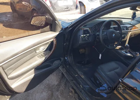 2013 BMW 328I xDrive z USA, uszkodzony, nr VIN WBA3B3G5XDNR80661